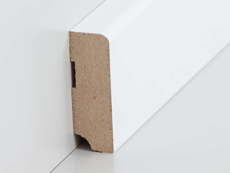 Sockelleiste weiß 19 x 58 mm, Oben Rund MDF weiß foliert RAL9016